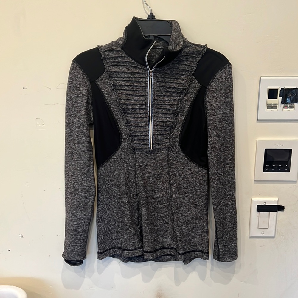 Lulu lemon pullover
